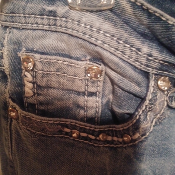 Shyanne 18 34 Slight Flare Light Jewel Pocket Jeans - Picture 7 of 8